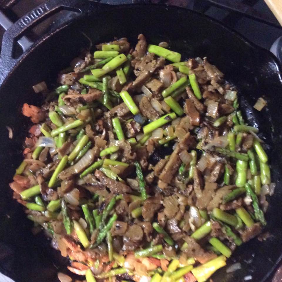 Asparagus, chanterelles and homemade seitan.
